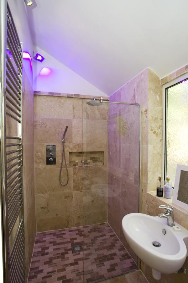 Large 2 Bedroom Apt - Near Beach - Free Parking Bournemouth Ngoại thất bức ảnh